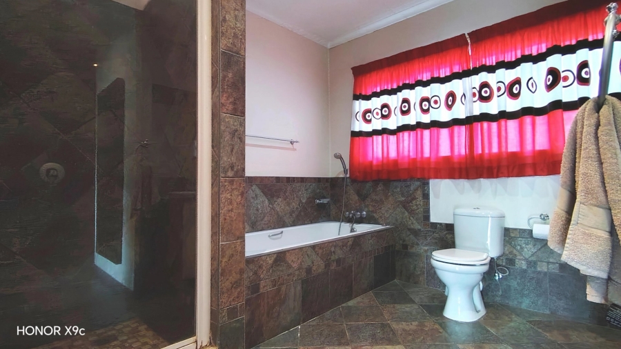 Commercial Property for Sale in Glen Donald A H Gauteng