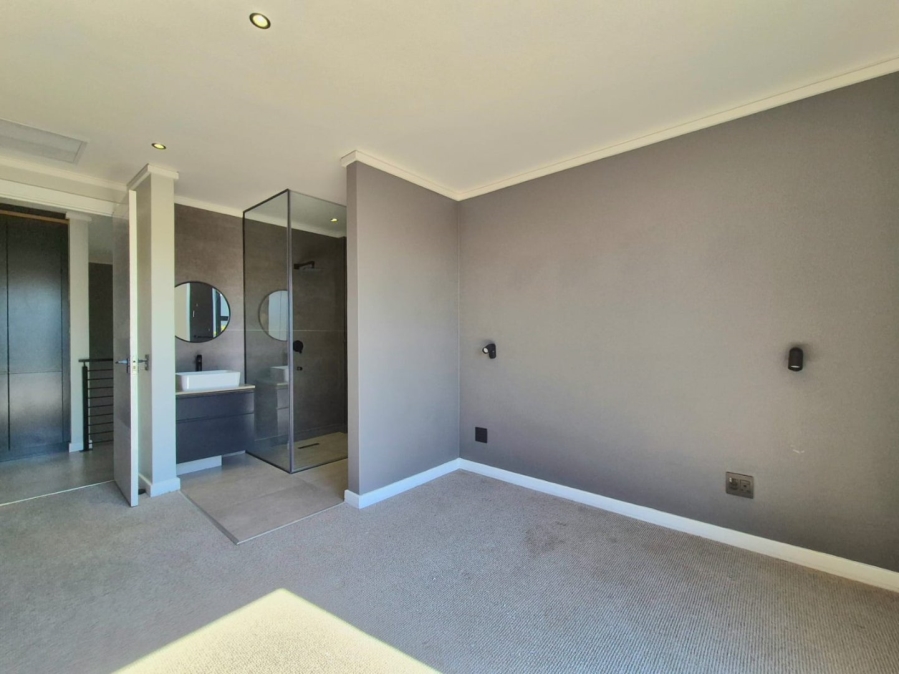 3 Bedroom Property for Sale in Waterkloof Heights Gauteng