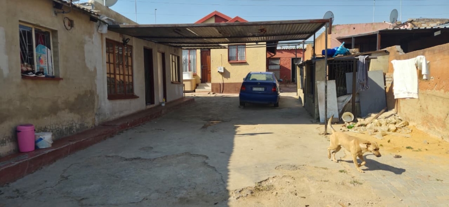  Bedroom Property for Sale in Tanganani Gauteng