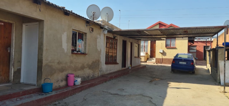  Bedroom Property for Sale in Tanganani Gauteng