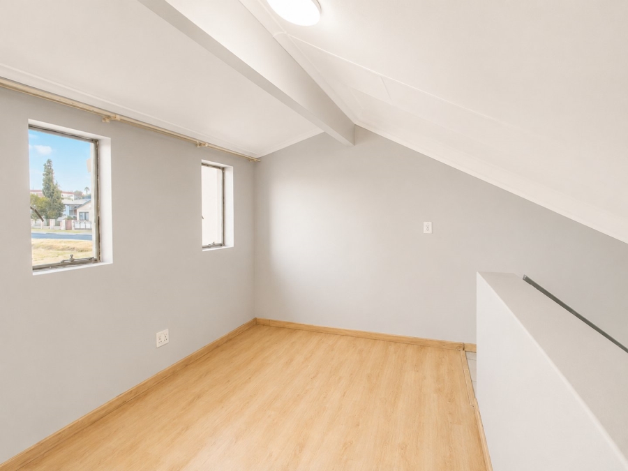 3 Bedroom Property for Sale in Illiondale Gauteng