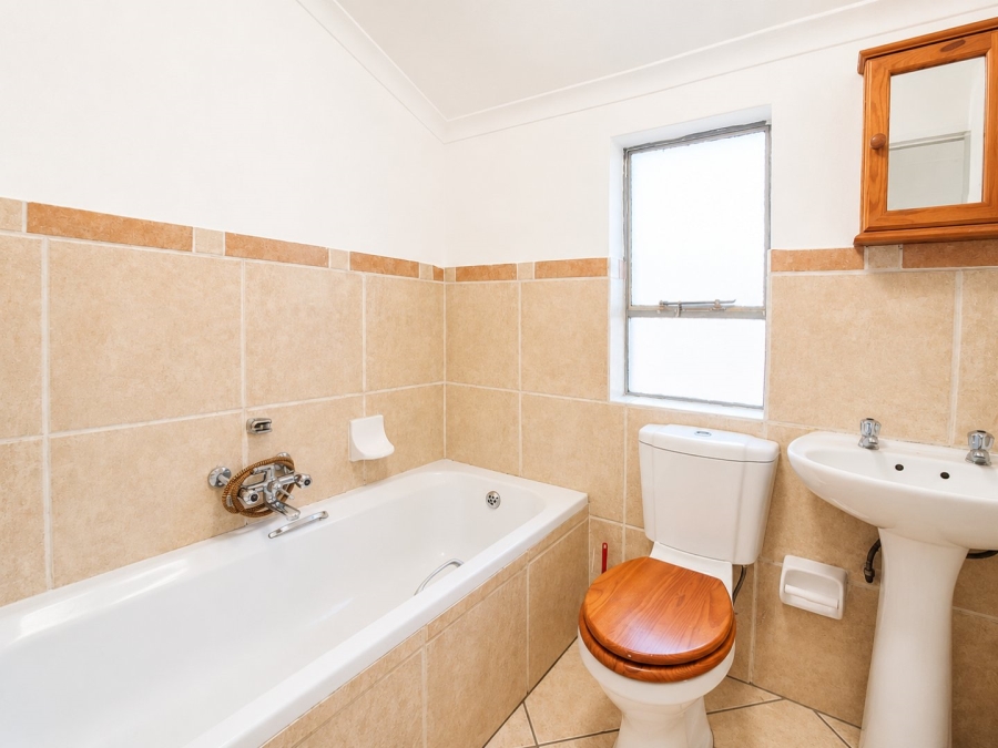 3 Bedroom Property for Sale in Illiondale Gauteng