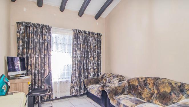 3 Bedroom Property for Sale in Glen Marais Gauteng
