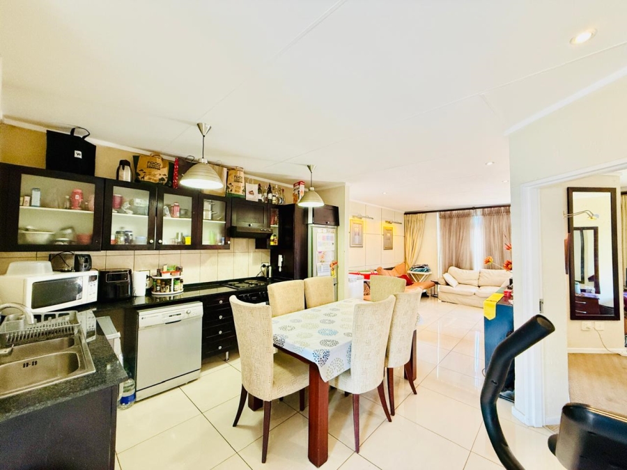 2 Bedroom Property for Sale in Houghton Estate Gauteng