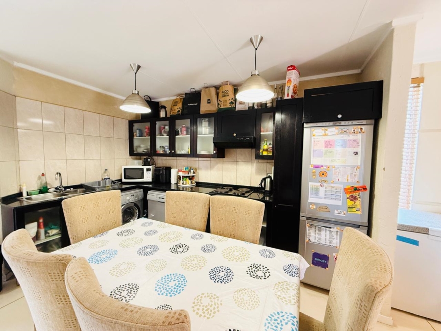 2 Bedroom Property for Sale in Houghton Estate Gauteng
