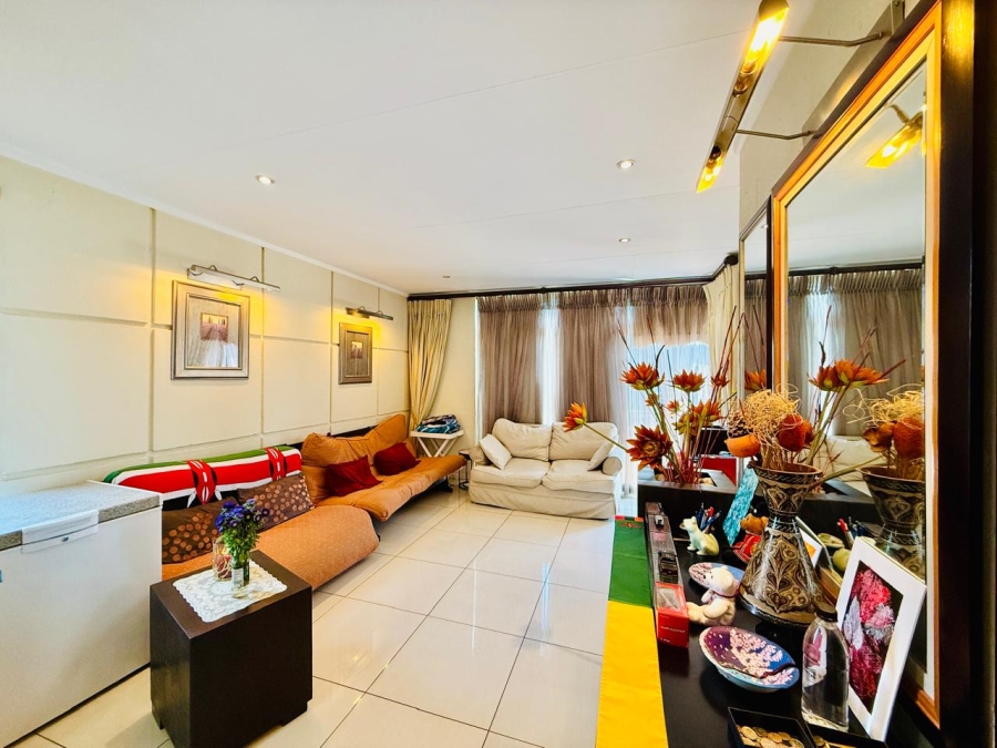 2 Bedroom Property for Sale in Houghton Estate Gauteng