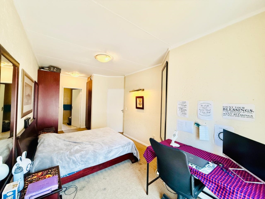 2 Bedroom Property for Sale in Houghton Estate Gauteng