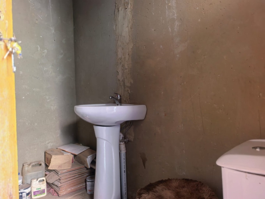 5 Bedroom Property for Sale in Vosloorus Gauteng