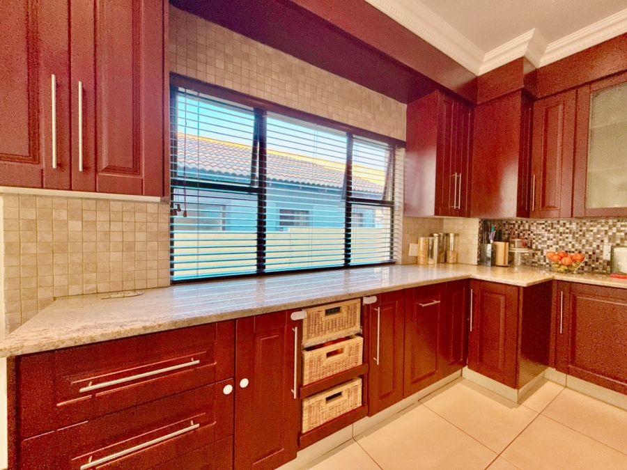 4 Bedroom Property for Sale in Blue Valley Golf Estate Gauteng