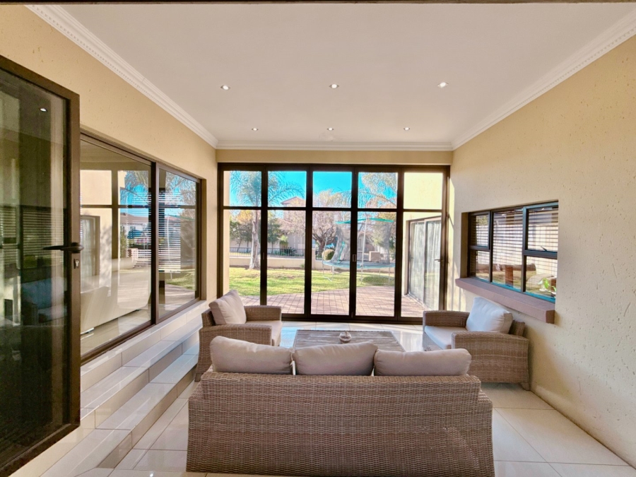 4 Bedroom Property for Sale in Blue Valley Golf Estate Gauteng