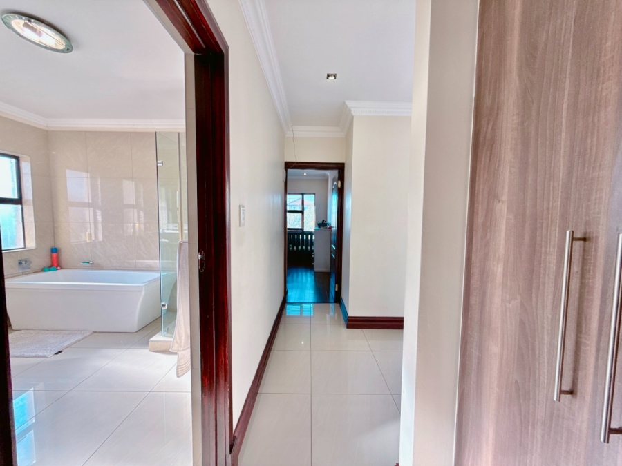 4 Bedroom Property for Sale in Blue Valley Golf Estate Gauteng