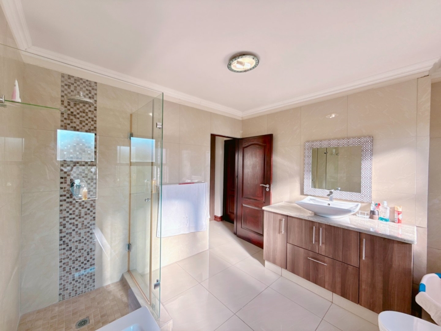 4 Bedroom Property for Sale in Blue Valley Golf Estate Gauteng