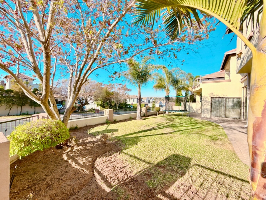 4 Bedroom Property for Sale in Blue Valley Golf Estate Gauteng