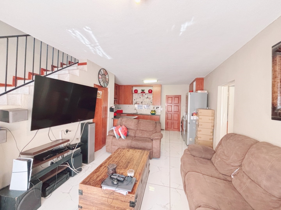 3 Bedroom Property for Sale in Heuwelsig Estate Gauteng