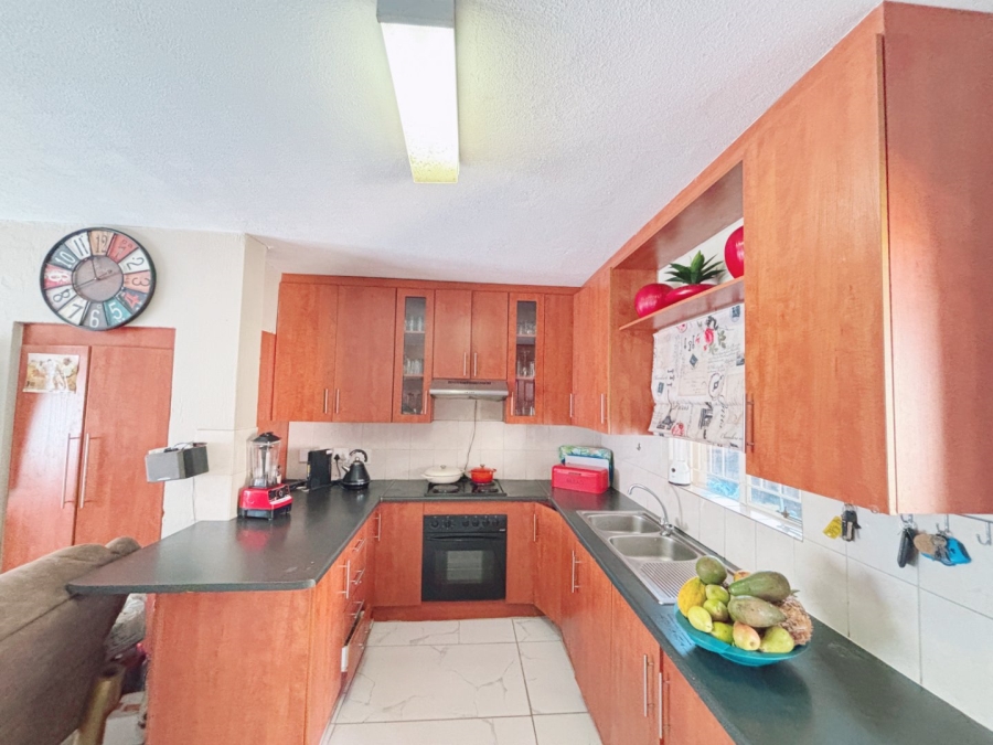 3 Bedroom Property for Sale in Heuwelsig Estate Gauteng
