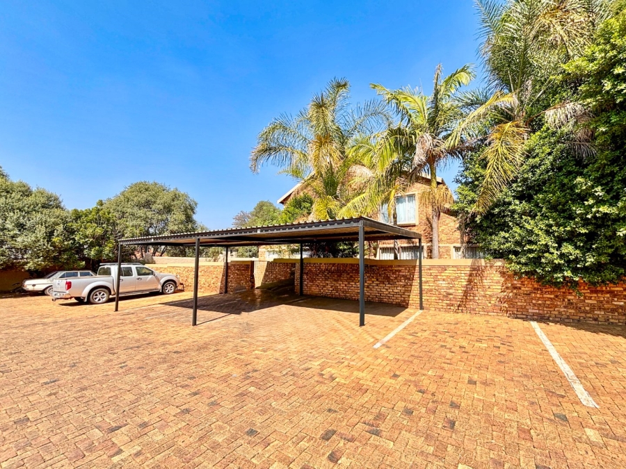 3 Bedroom Property for Sale in Heuwelsig Estate Gauteng