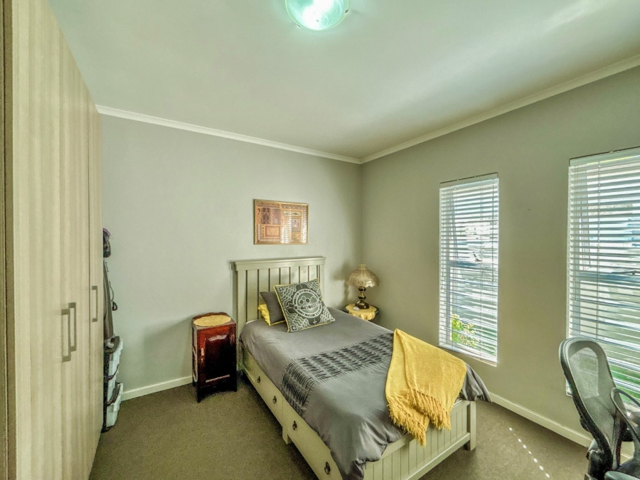2 Bedroom Property for Sale in Blue Hills Gauteng