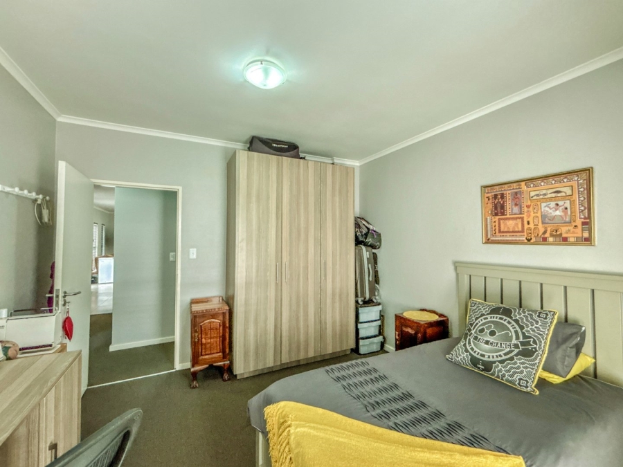 2 Bedroom Property for Sale in Blue Hills Gauteng