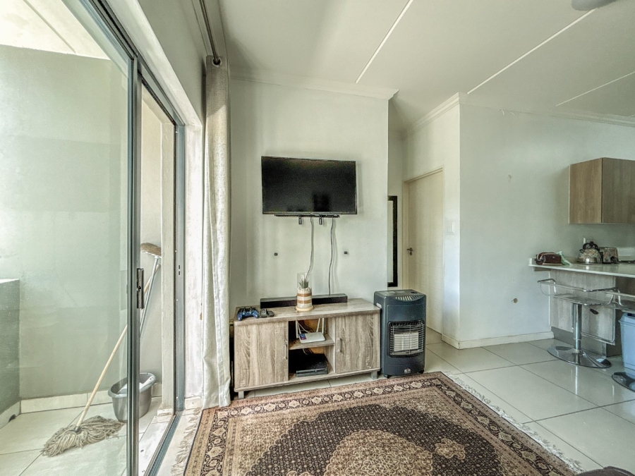 2 Bedroom Property for Sale in Halfway Gardens Gauteng