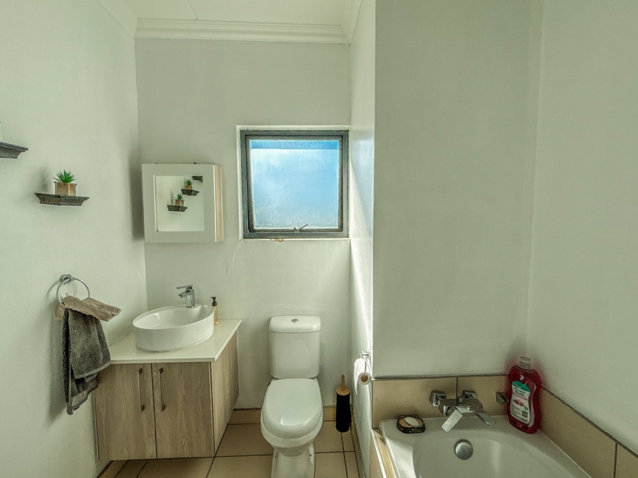 2 Bedroom Property for Sale in Halfway Gardens Gauteng