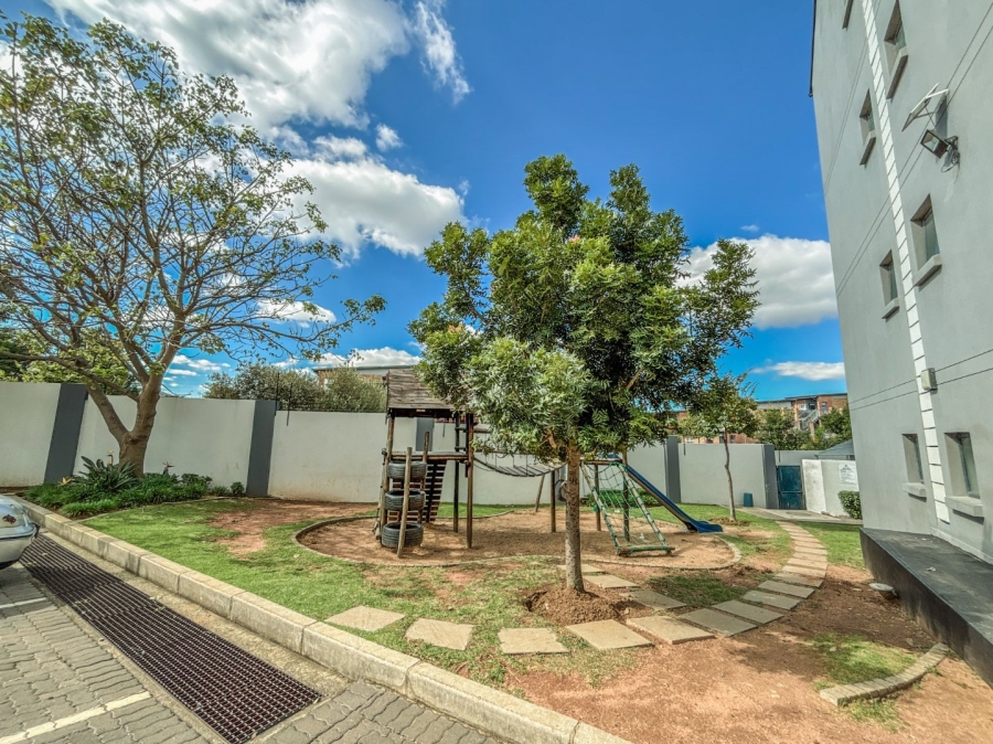 2 Bedroom Property for Sale in Halfway Gardens Gauteng