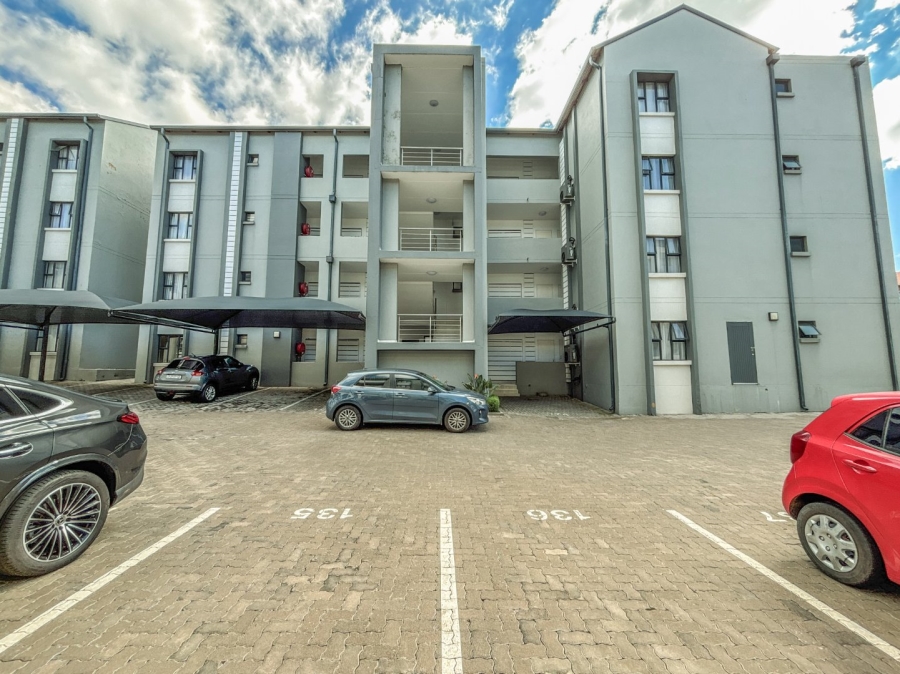 2 Bedroom Property for Sale in Halfway Gardens Gauteng