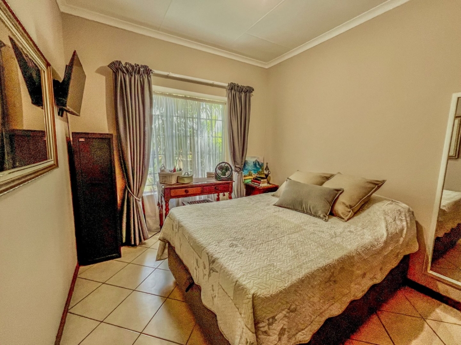 2 Bedroom Property for Sale in Stone Ridge Gauteng