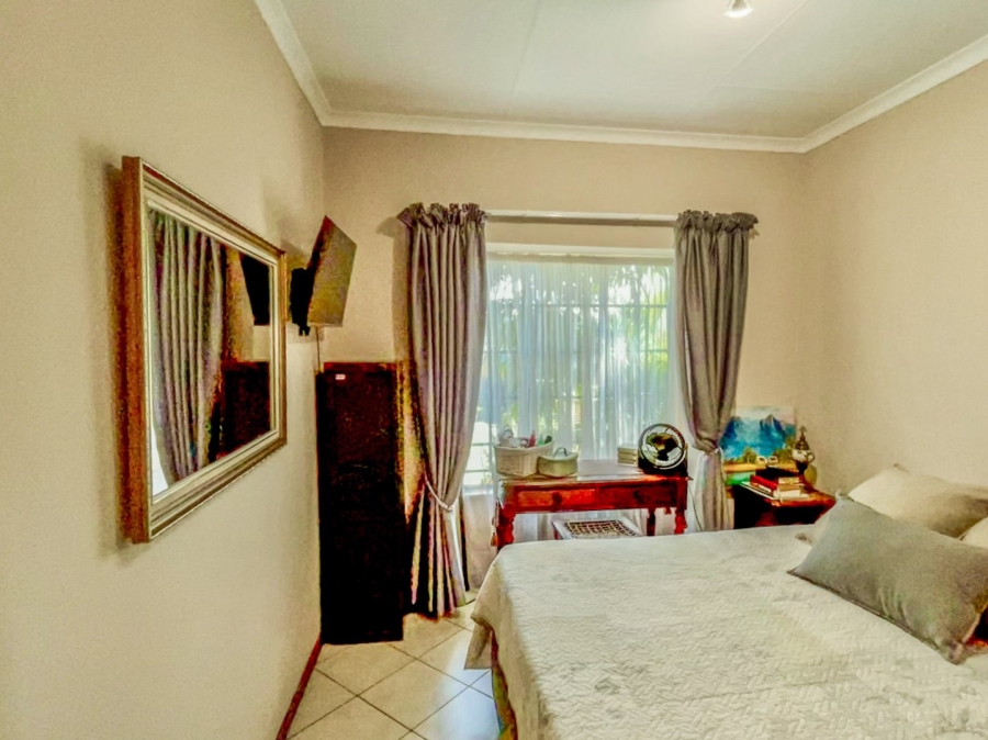 2 Bedroom Property for Sale in Stone Ridge Gauteng