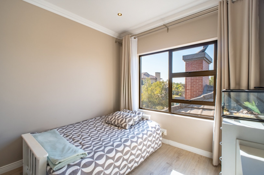 5 Bedroom Property for Sale in Stone Ridge Gauteng