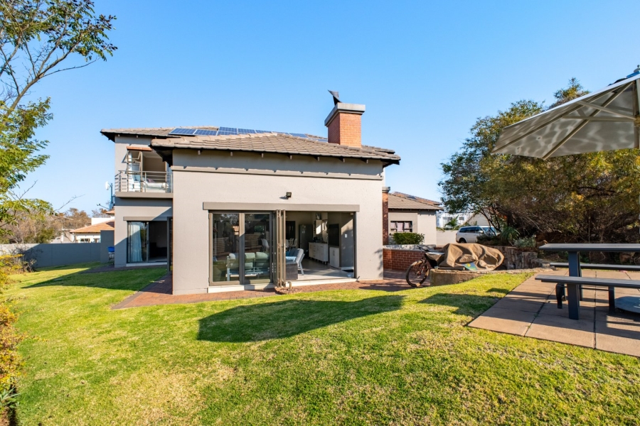 5 Bedroom Property for Sale in Stone Ridge Gauteng