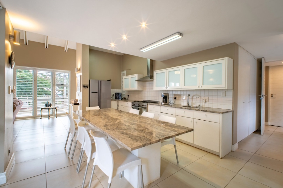 5 Bedroom Property for Sale in Copperleaf Estate Gauteng