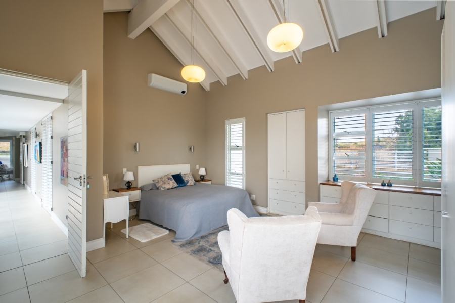 5 Bedroom Property for Sale in Copperleaf Estate Gauteng
