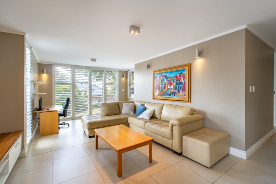 5 Bedroom Property for Sale in Copperleaf Estate Gauteng