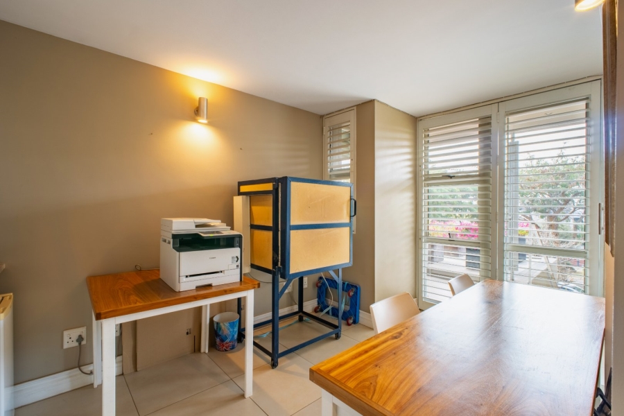 5 Bedroom Property for Sale in Copperleaf Estate Gauteng