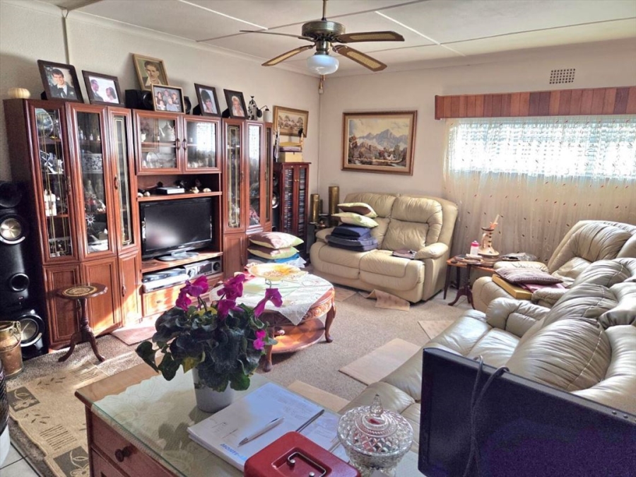 3 Bedroom Property for Sale in Woodmere Gauteng