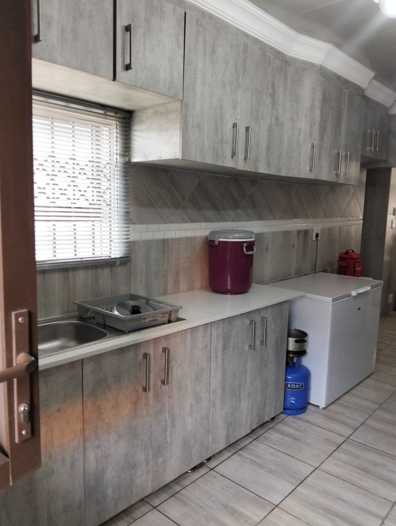 3 Bedroom Property for Sale in Mountain View Gauteng