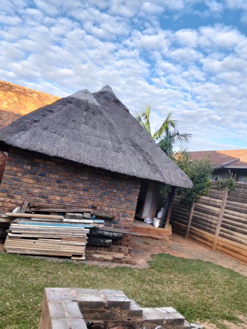 3 Bedroom Property for Sale in Mountain View Gauteng