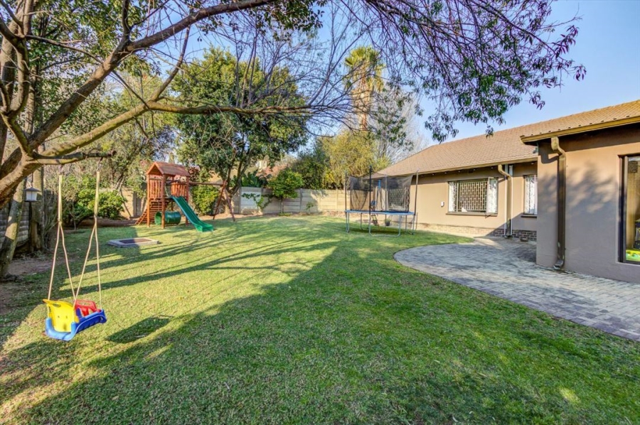 3 Bedroom Property for Sale in Glen Marais Gauteng