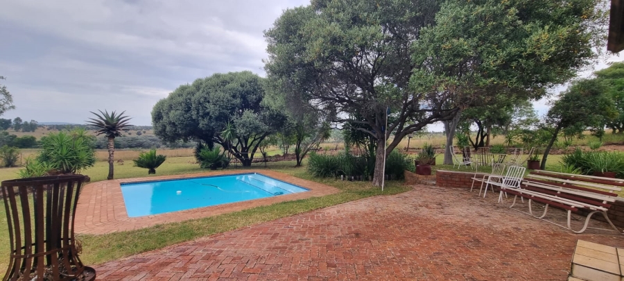 Commercial Property for Sale in Dinokeng Game Reserve Gauteng