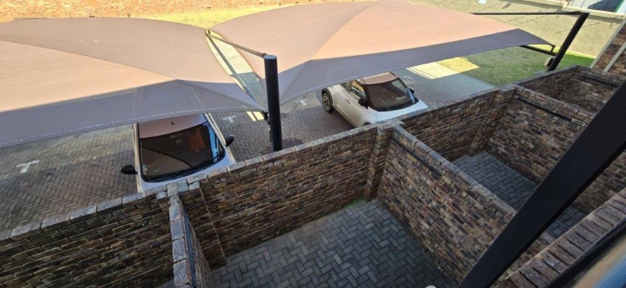 2 Bedroom Property for Sale in Magalieskruin Gauteng