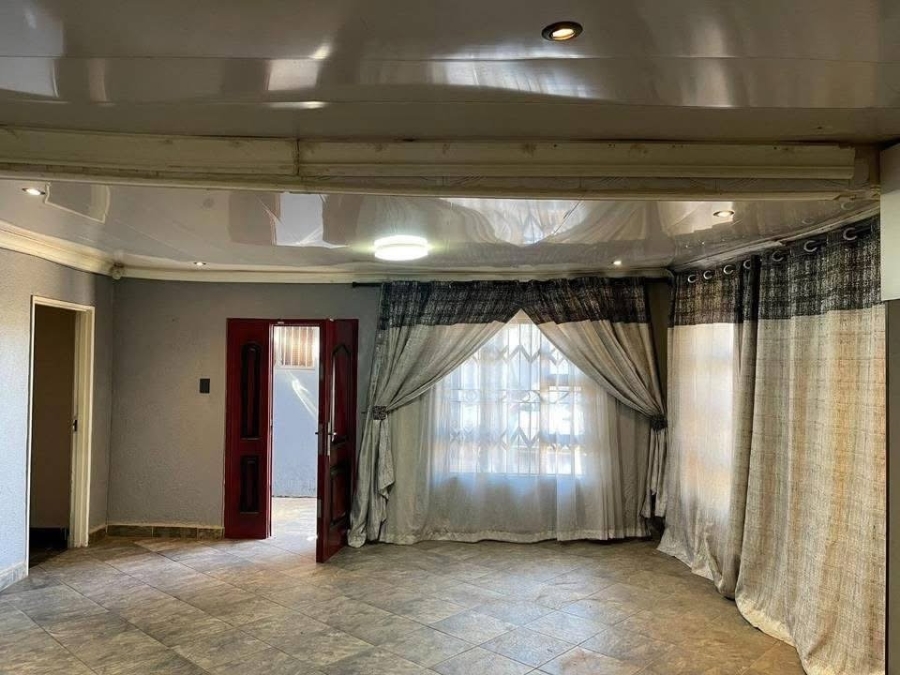 3 Bedroom Property for Sale in Vosloorus Ext 6 Gauteng