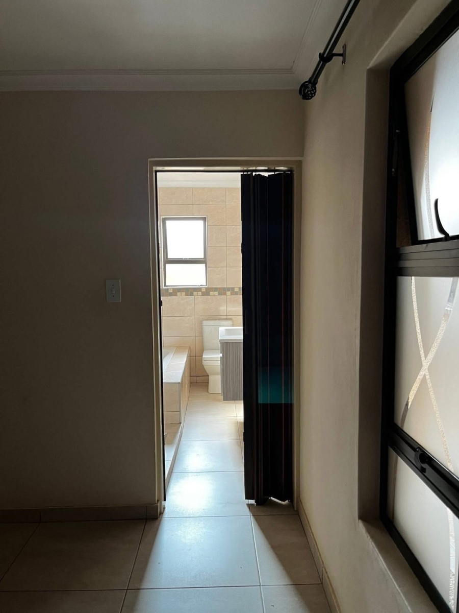 2 Bedroom Property for Sale in Vosloorus Gauteng