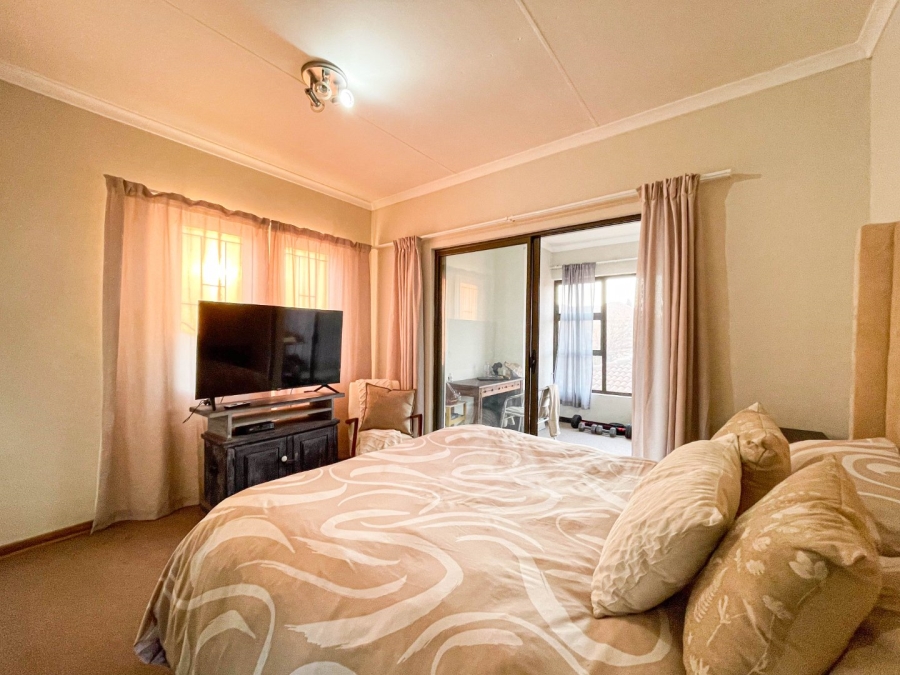 To Let 3 Bedroom Property for Rent in Noordwyk Gauteng