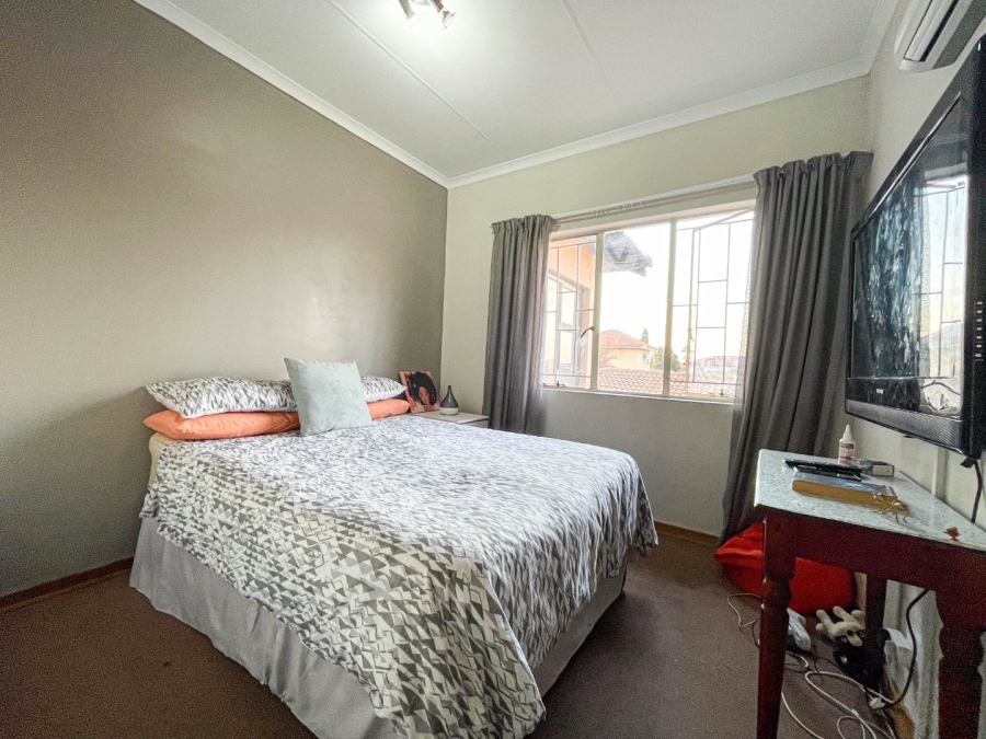 To Let 3 Bedroom Property for Rent in Noordwyk Gauteng