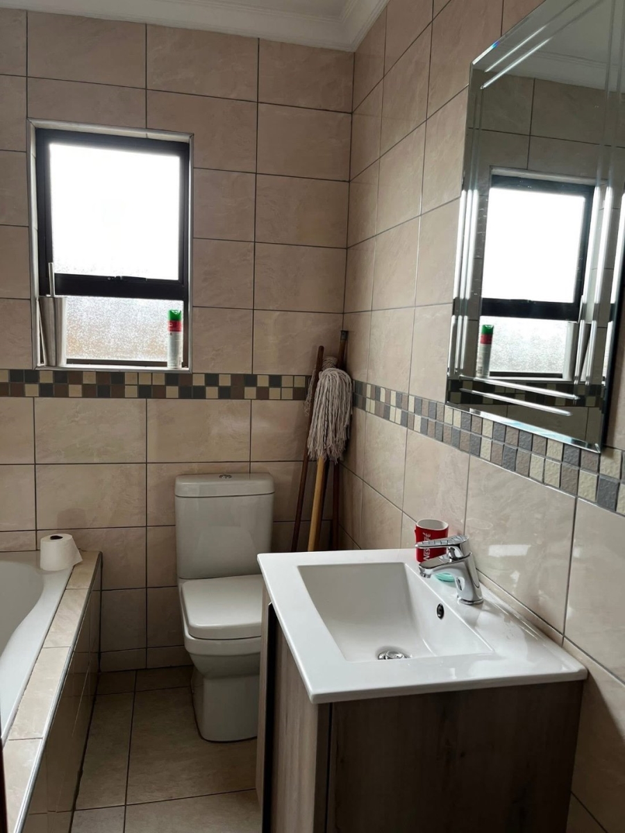 2 Bedroom Property for Sale in Vosloorus Gauteng