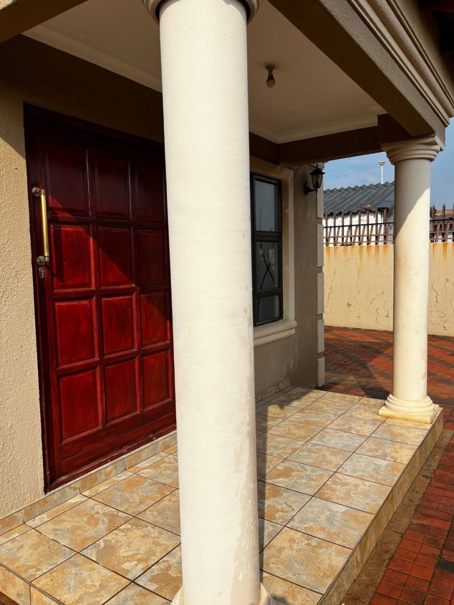 2 Bedroom Property for Sale in Vosloorus Gauteng