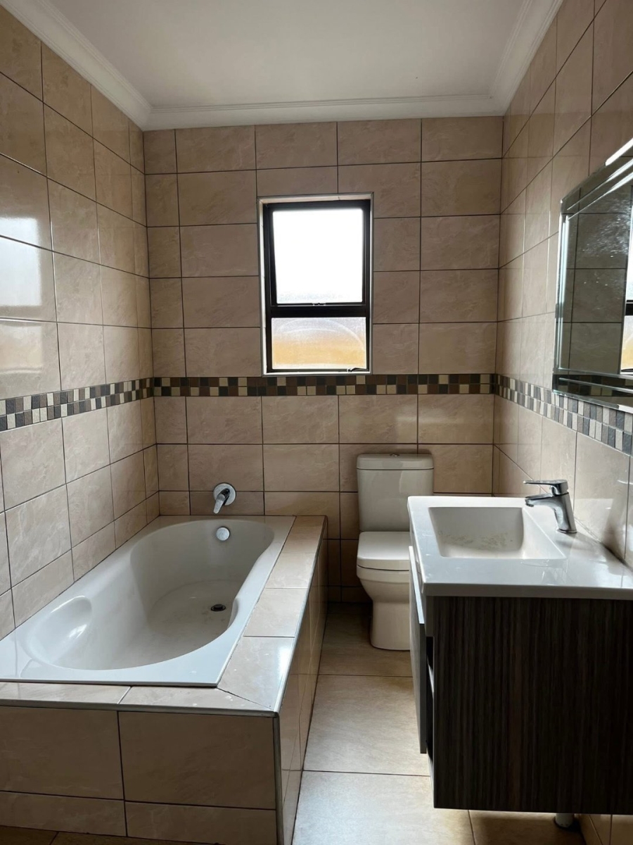2 Bedroom Property for Sale in Vosloorus Gauteng