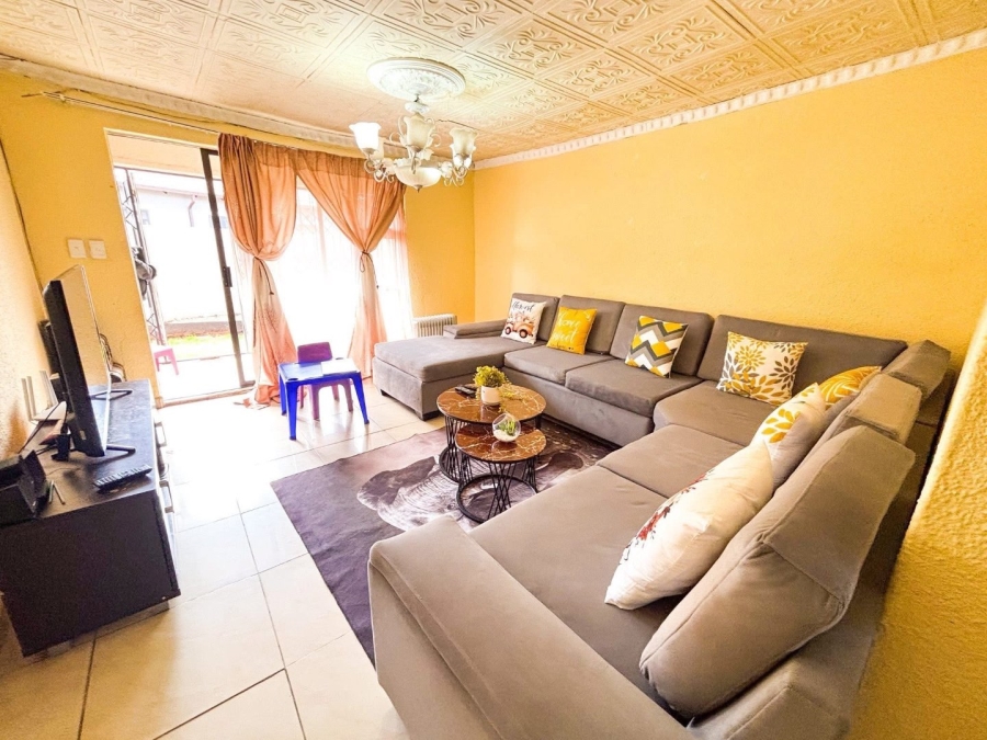 4 Bedroom Property for Sale in Dawn Park Gauteng