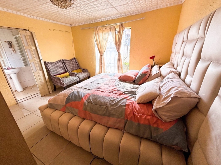 4 Bedroom Property for Sale in Dawn Park Gauteng