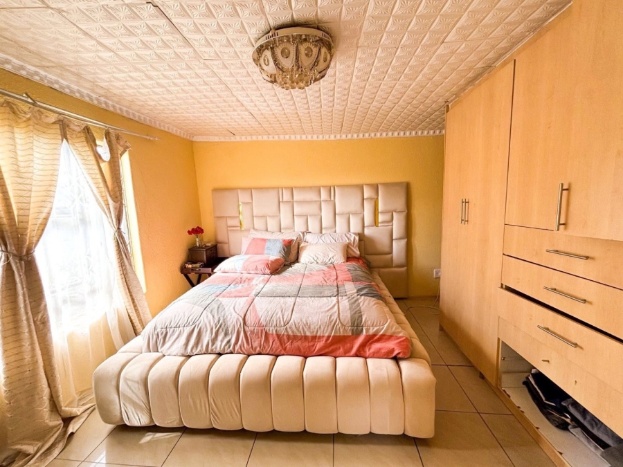 4 Bedroom Property for Sale in Dawn Park Gauteng